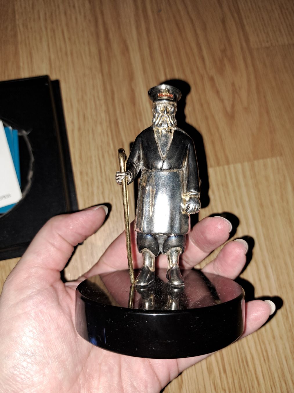 Statuette: Miniature Figurine Yard-Keeper Metal with Box – Usato da Adliswil venduto da kurin 1