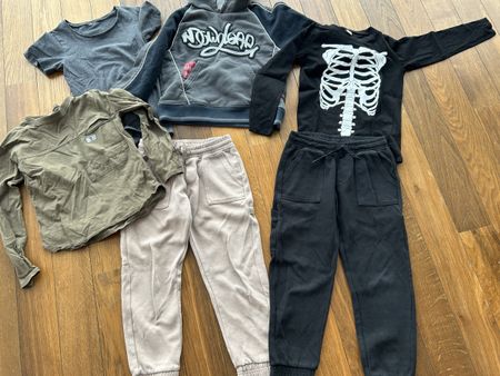 Coole Kinderkleider Gr. 128 Herbst/Winter Junge