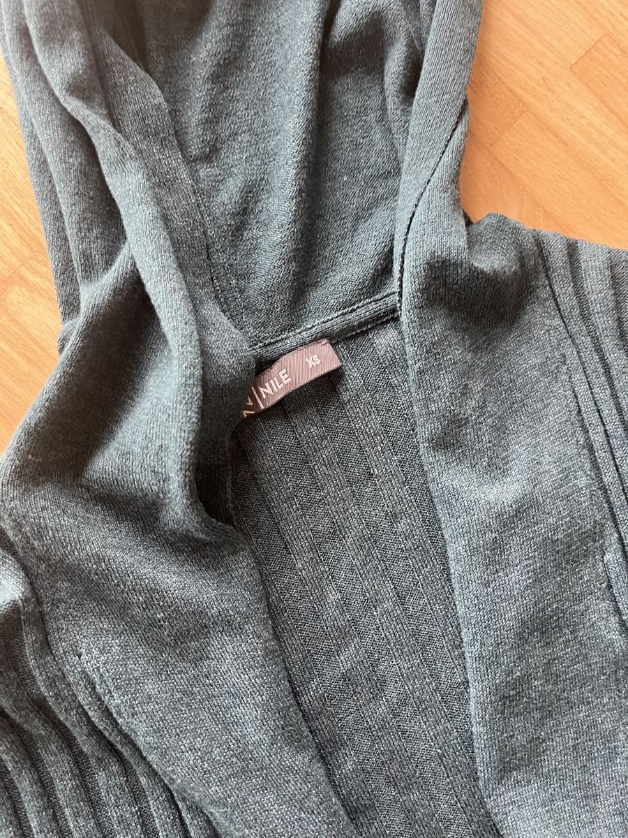 Nile Giacche: Nile Cardigan neu‼️ein Artikel gratis dazu – Nuovo (secondo la descrizione) da St. Gallen venduto da elli18 3