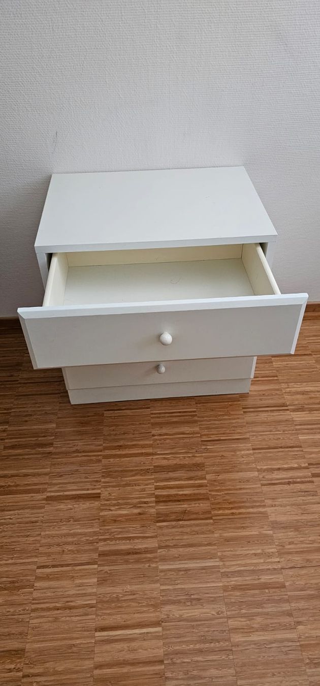 Cassettiere: Kommode weiss 3 Schubladen guter Zustand – Usato da Wittenbach venduto da garbis 2