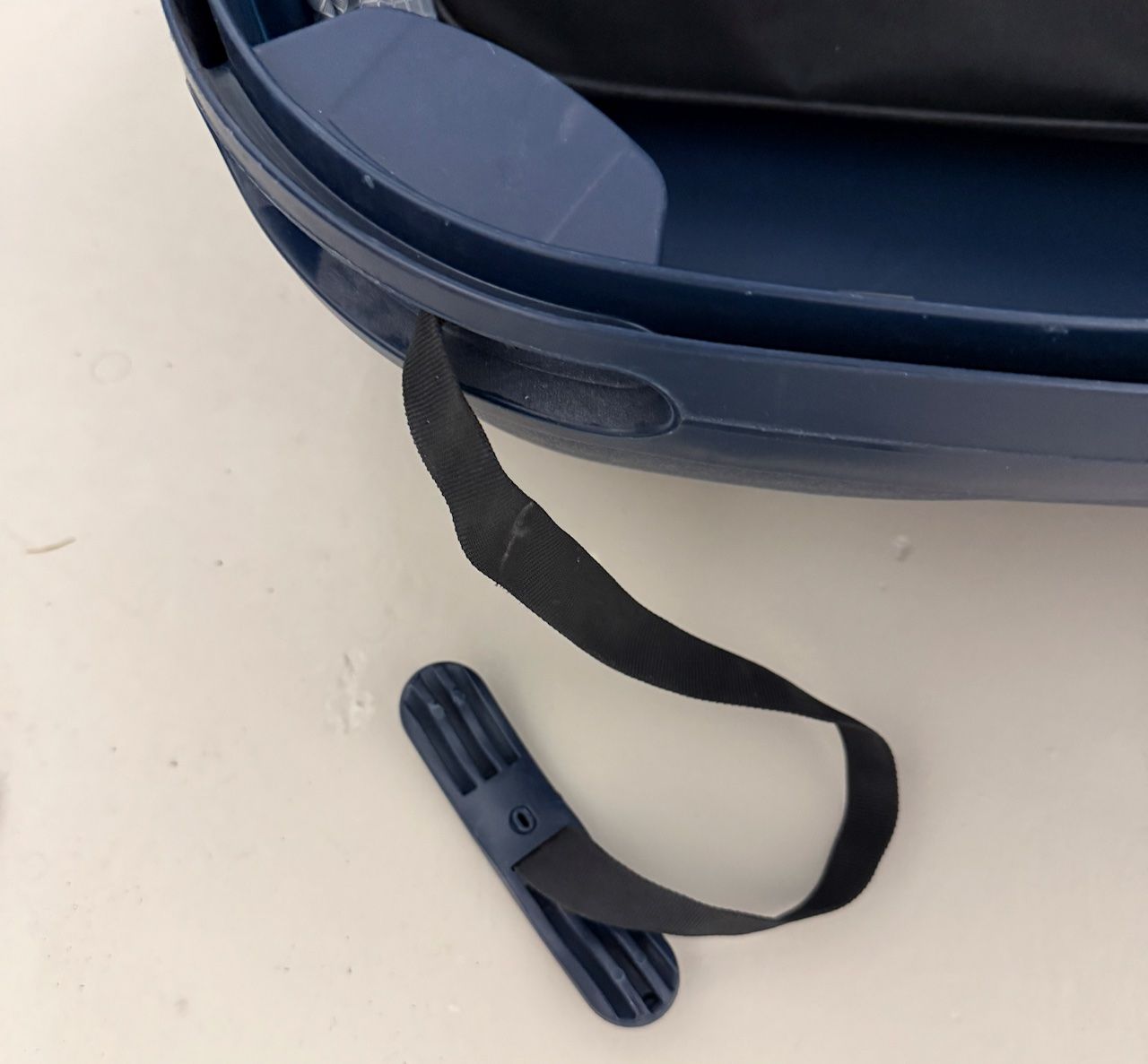 Samsonite Valises de voyage: Grosser Samsonite Rollkoffer – D'occasion à Laax GR 2 par Alexisg 2