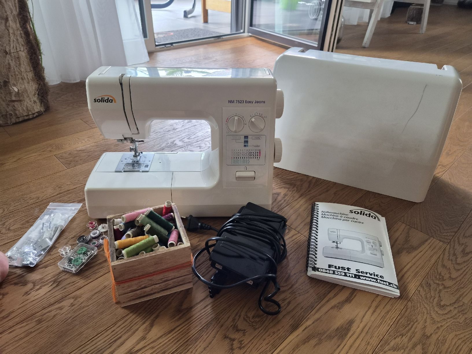 Machines à coudre: Nähmaschine Solida – D'occasion à Glattfelden par nic_kz6f