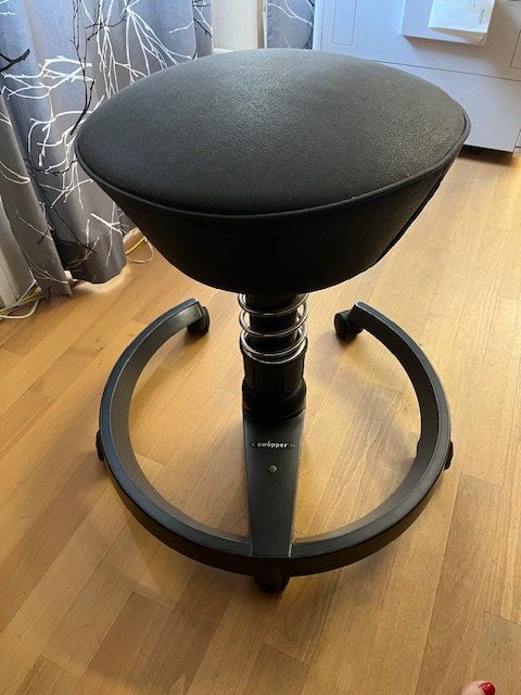 Tabourets: Bürostuhl auf Rollen SWOPPER – D'occasion à Zürich par Gottseidank
