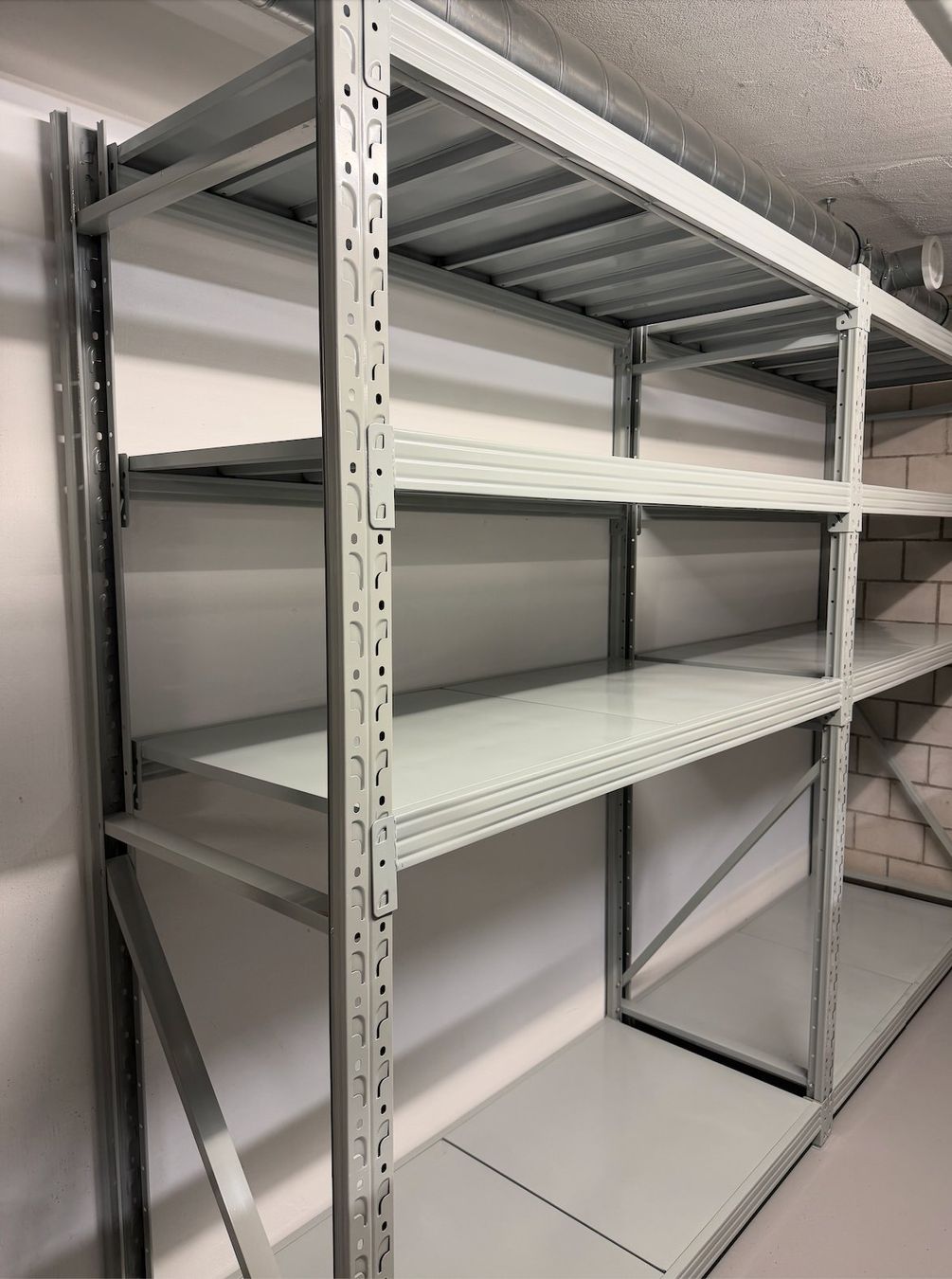 Regale: Schwerlastregale 150 x 60 x 200 cm (Grundelement) – Gebraucht aus Egg b. Zürich von uniq2021