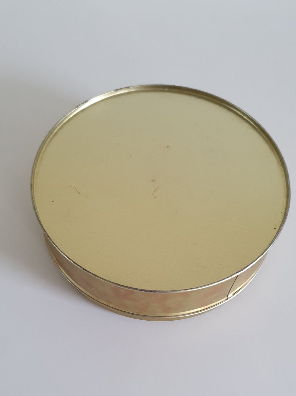 Behälter & Ähnliches: Hübsche Guetzlidose / Blechdose im Vintage- Stil – Gebraucht aus Giswil von online-Brockenhaus 4
