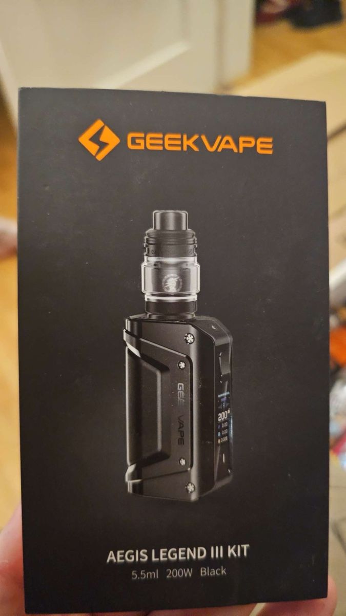 Autres tabacs: 6 vapes + more – D'occasion à Basel par TyraTroll 3