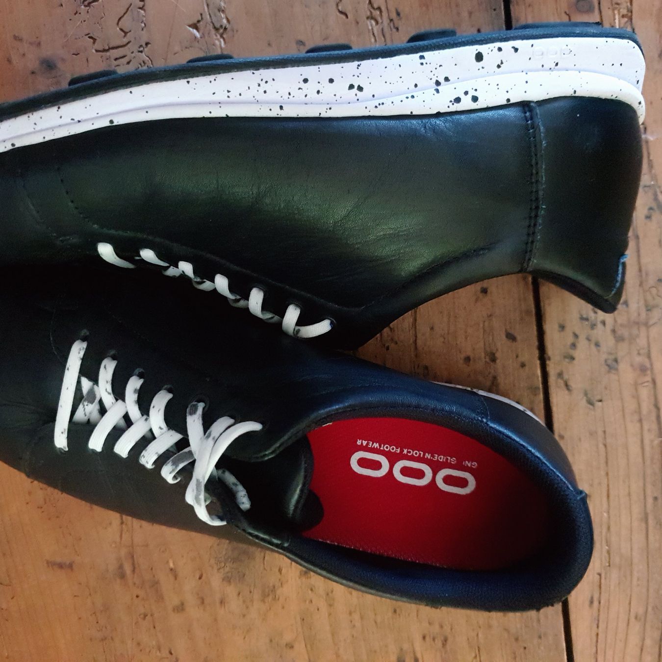 On Scarpe da donna: ON männer schuhe OOOGNL – Usato da St.Gallen venduto da EL03 2