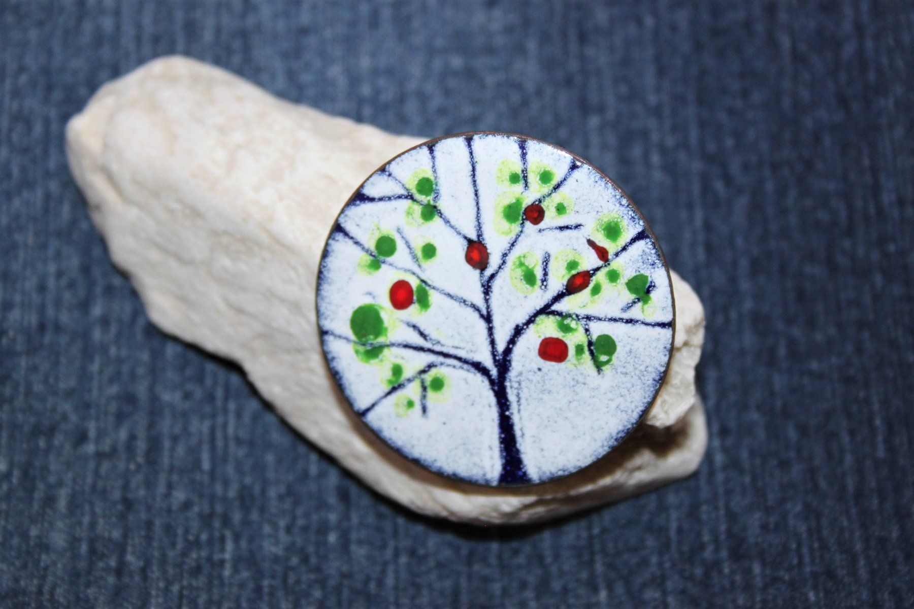 Broschen & Nadeln: Vintage Brosche – Gebraucht aus Otelfingen von Jupi07
