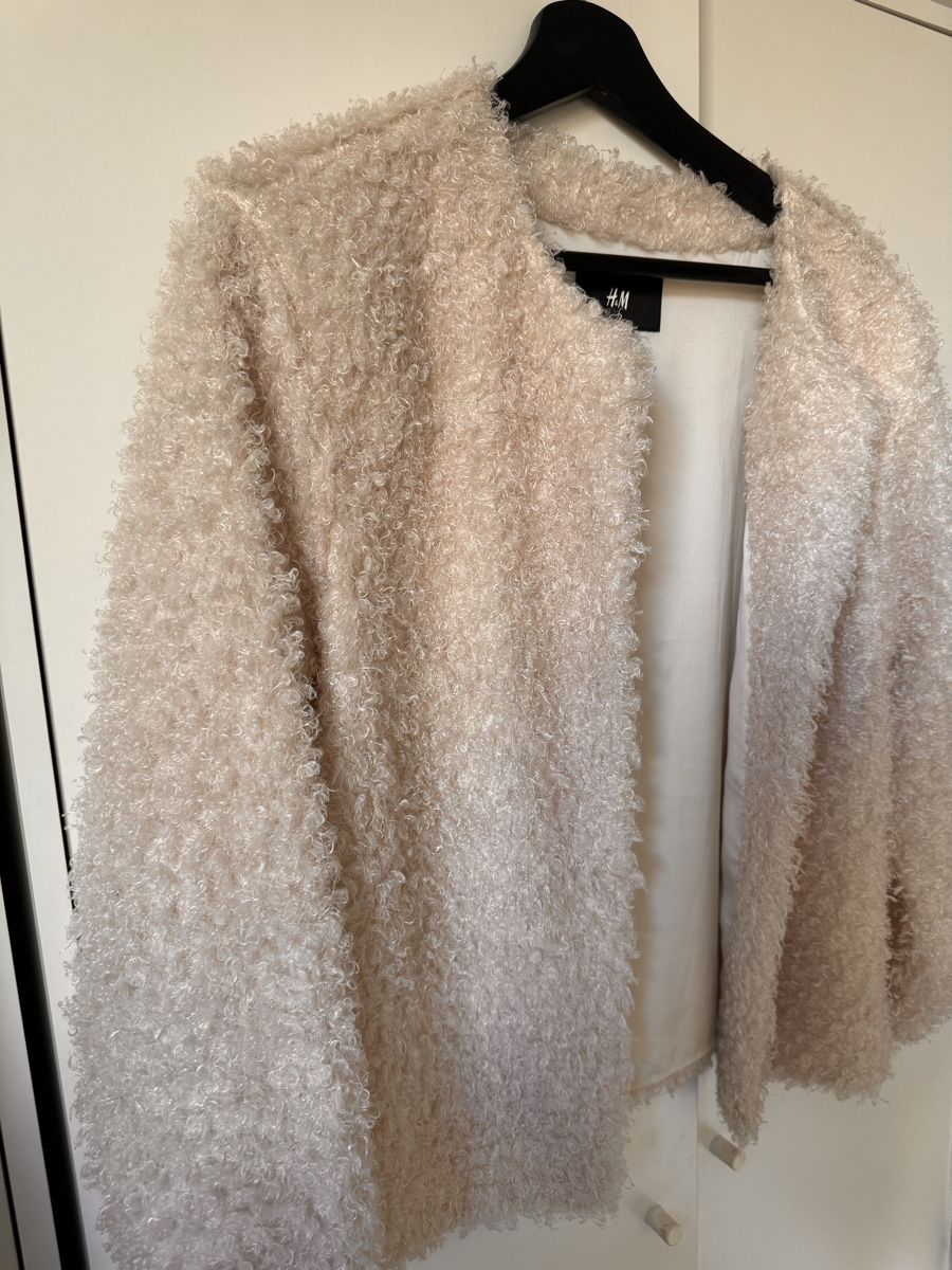 H&M Giacche: Schafschur-Optik-Jacke weiss H&M 42 – Nuovo (secondo la descrizione) da Richterswil venduto da Manu55555 2