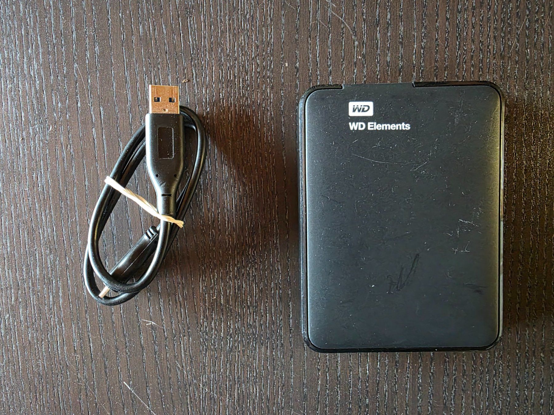 Western Digital Disques durs: WD Elements 1 TB externe Festplatte – D'occasion à Gurzelen par daenu_1236 2