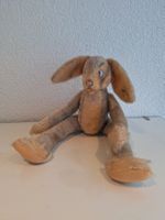 Steiff Lulac  Hase mit Knopf und Fahne