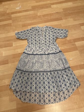 Kleid geblümt Liebesstück Grösse S neuwertig