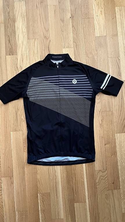 Canottiere & Pantaloni: Rennradtrikot  Grösse M AGU – Usato da Lyss venduto da lar_n9vr