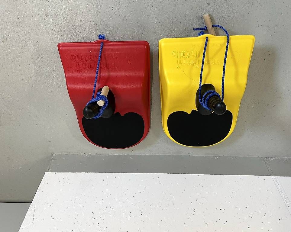 Slitta: 2 minibobs / Zipfelbobs  rot und gelb – Usato da Schaan venduto da off_kz9s 1