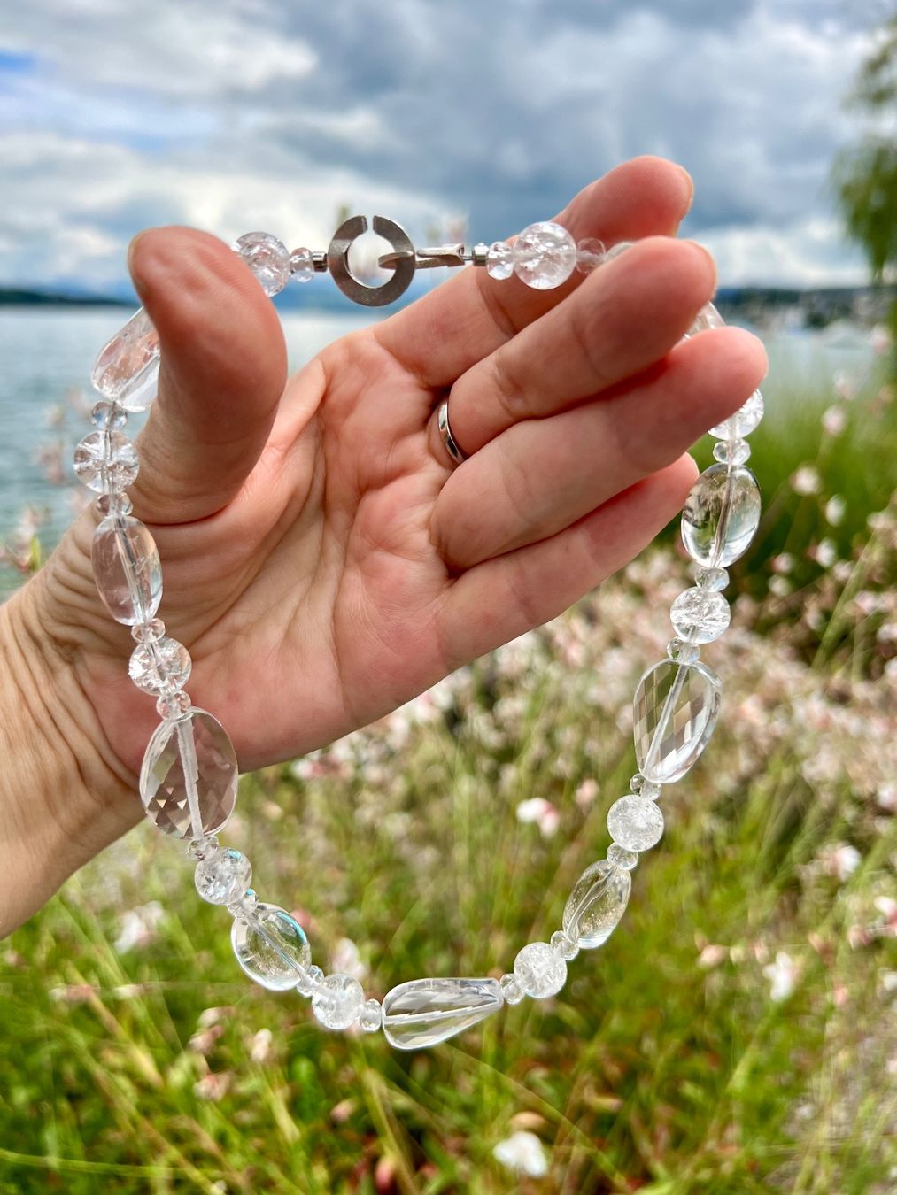 Catenine: Magnificent Rock Crystal & Sterling Silver Necklace – Nuovo e nell'imballaggio originale da Rüschlikon venduto da ThereseJewelryDesign 2