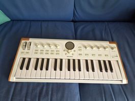klein  UND GENIAL: ARTURIAS  ASTROLAB 37 !