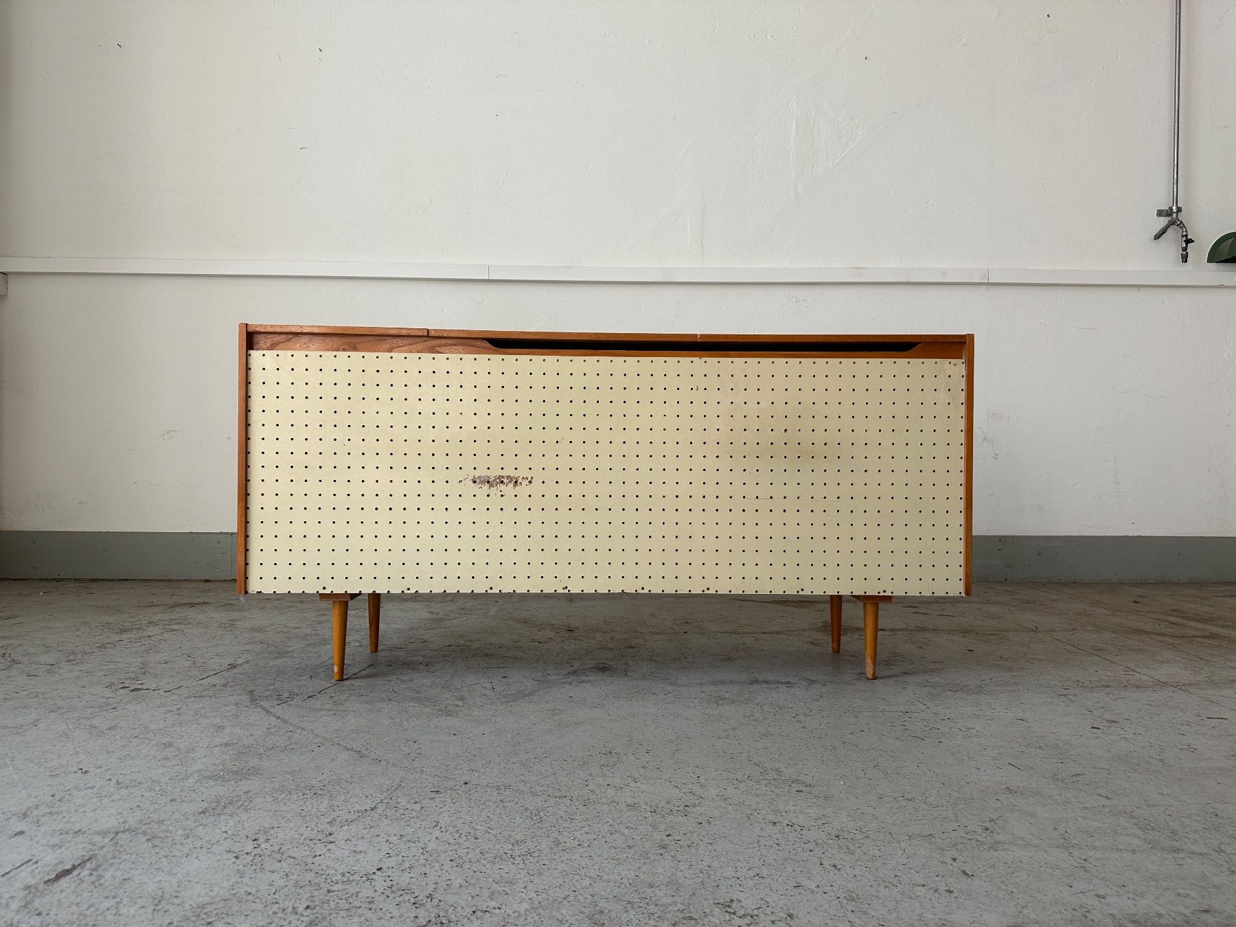 Cassettiere: Vintage Sideboard / Wäschetruhe – Usato da Zürich venduto da frauflufelberg 1