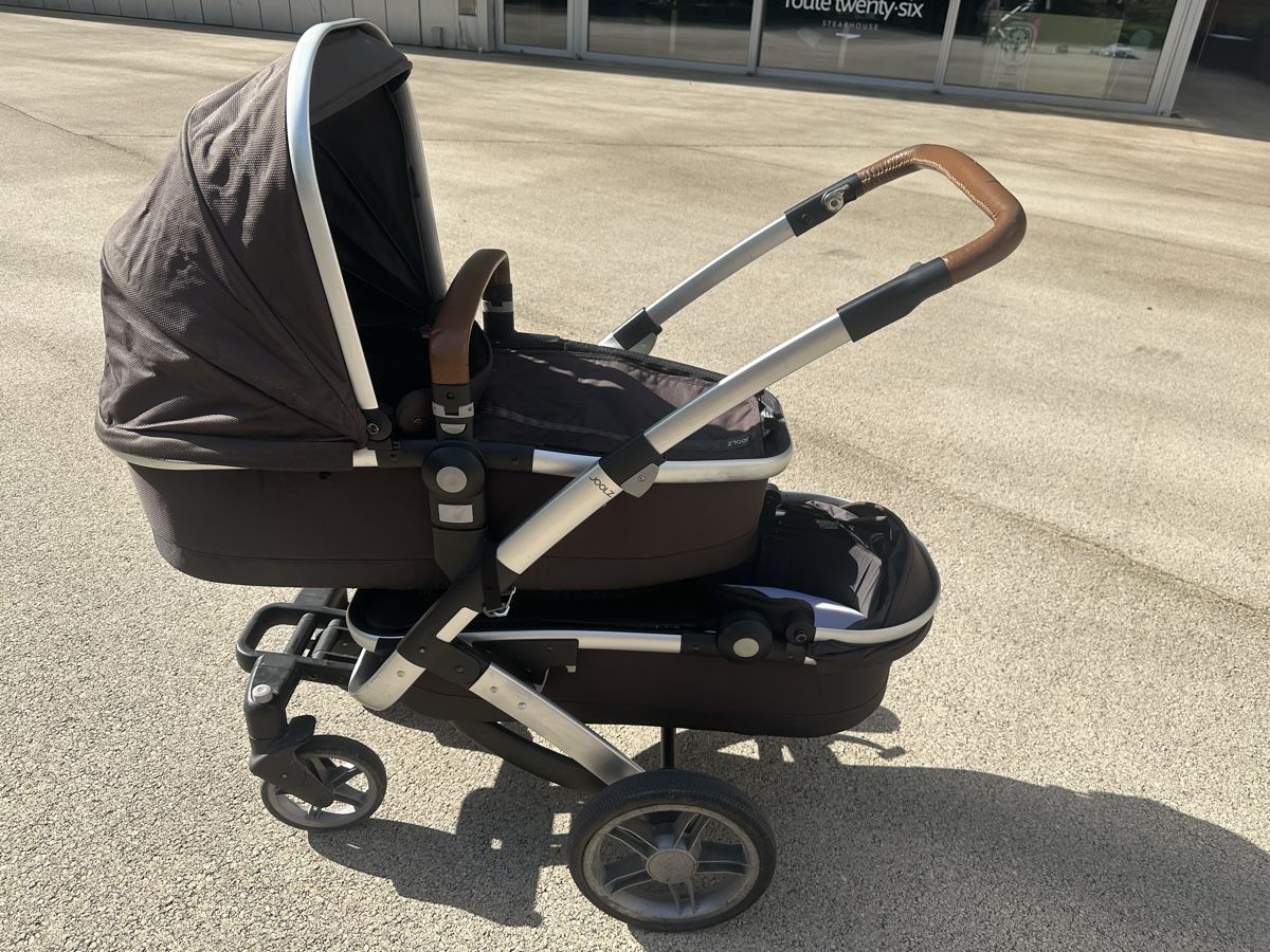 Joolz Kinderwagen: Joolz Day Pram Twin Set with Accessories brown – Gebraucht aus Zürich von adamv