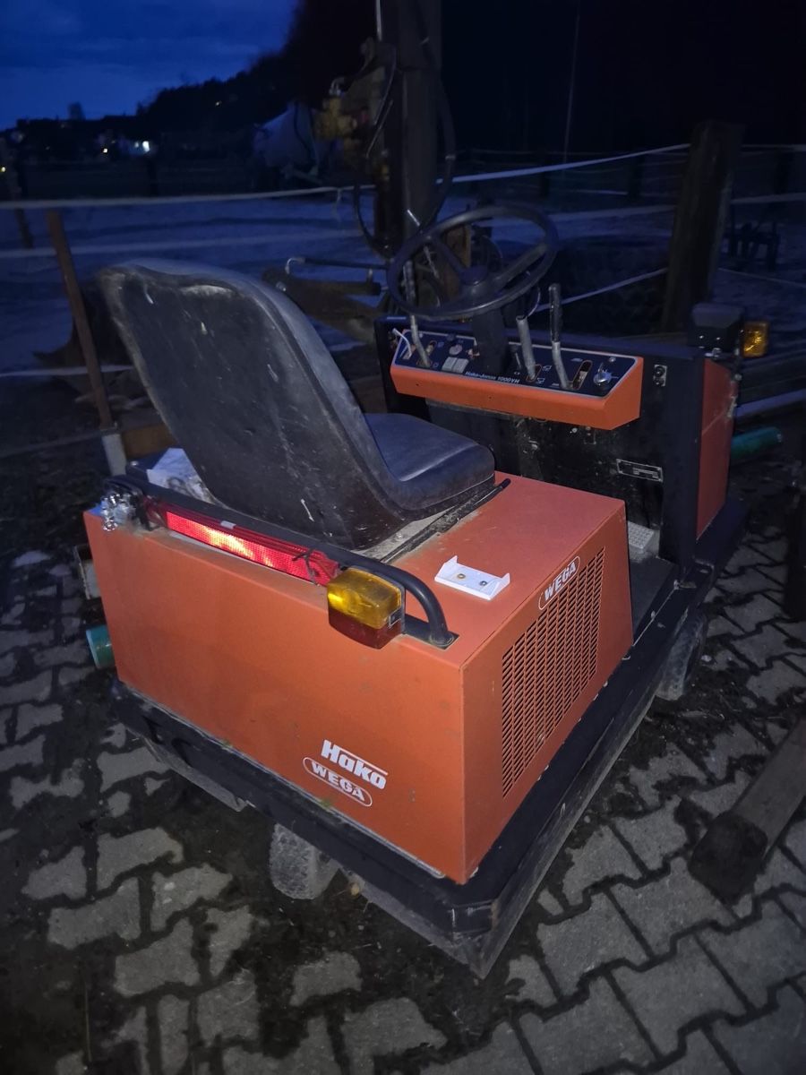 Tutte le macchine: Putzmaschine zu verkaufen – Difettoso da Tägerig venduto da Taegerig90 1