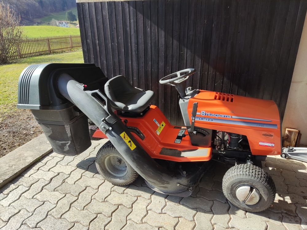 Aufsitzrasenmäher/Rasentraktor Husqvarna LR120, gebraucht Kaufen auf