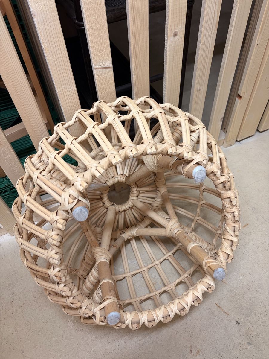 Sgabelli: Hocker Rattan rund – Usato da Kerzers venduto da Beluluu 2