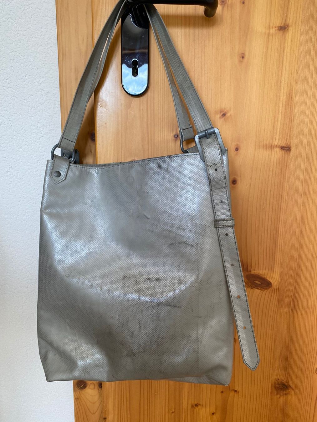 Freitag Sacs: Freitag Tasche, Modell Morgenson, Silberfarbig – D'occasion à Fanas par Omibia 6
