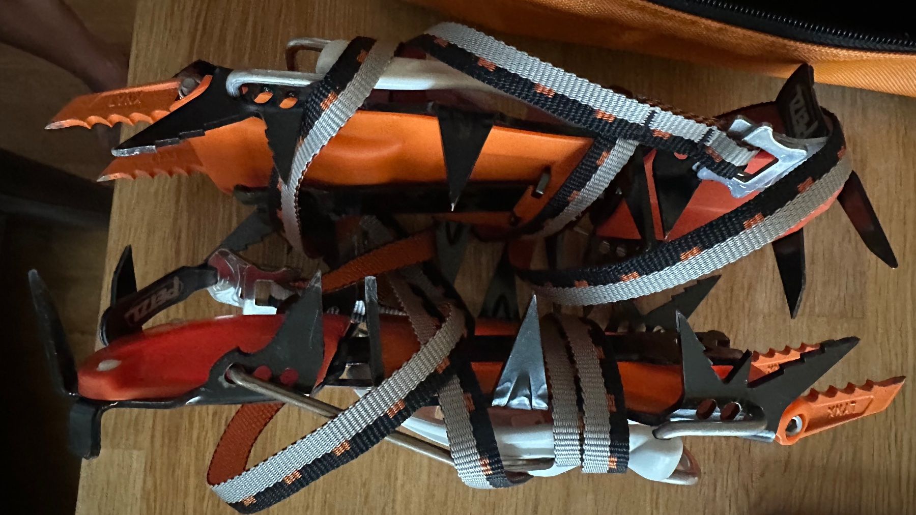 Petzl Altro in Alpinismo & Escursioni: Petzl Lynx – Nuovo (secondo la descrizione) da Jona venduto da recosh03 3