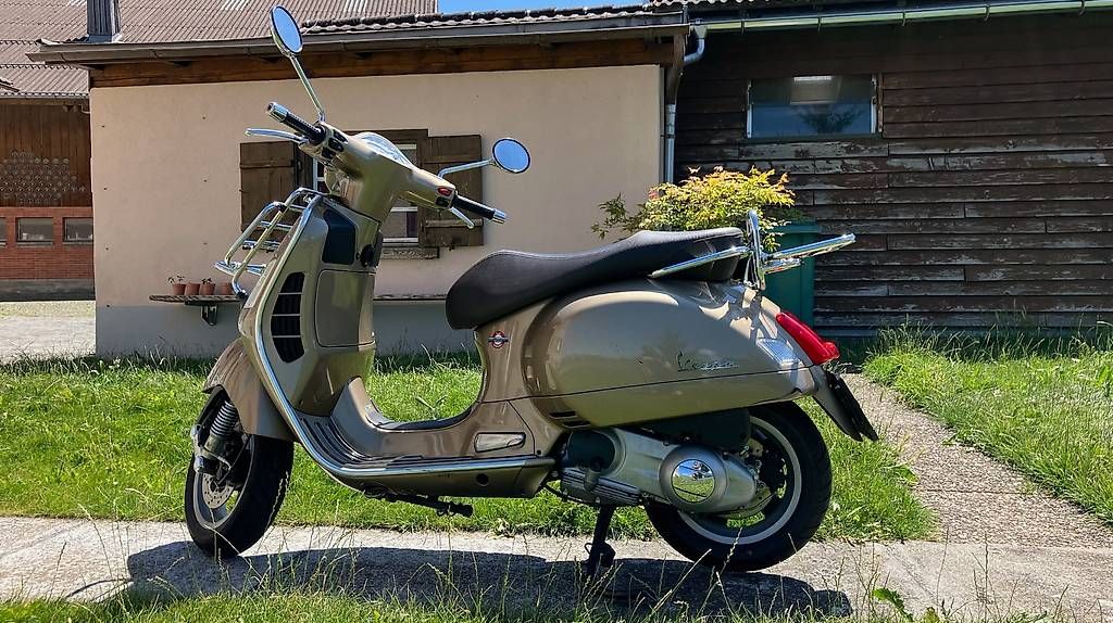 Vespa Scooter: Vespa GTS Super 125, goldbraun – Usato da Malans GR venduto da stoamandl 2