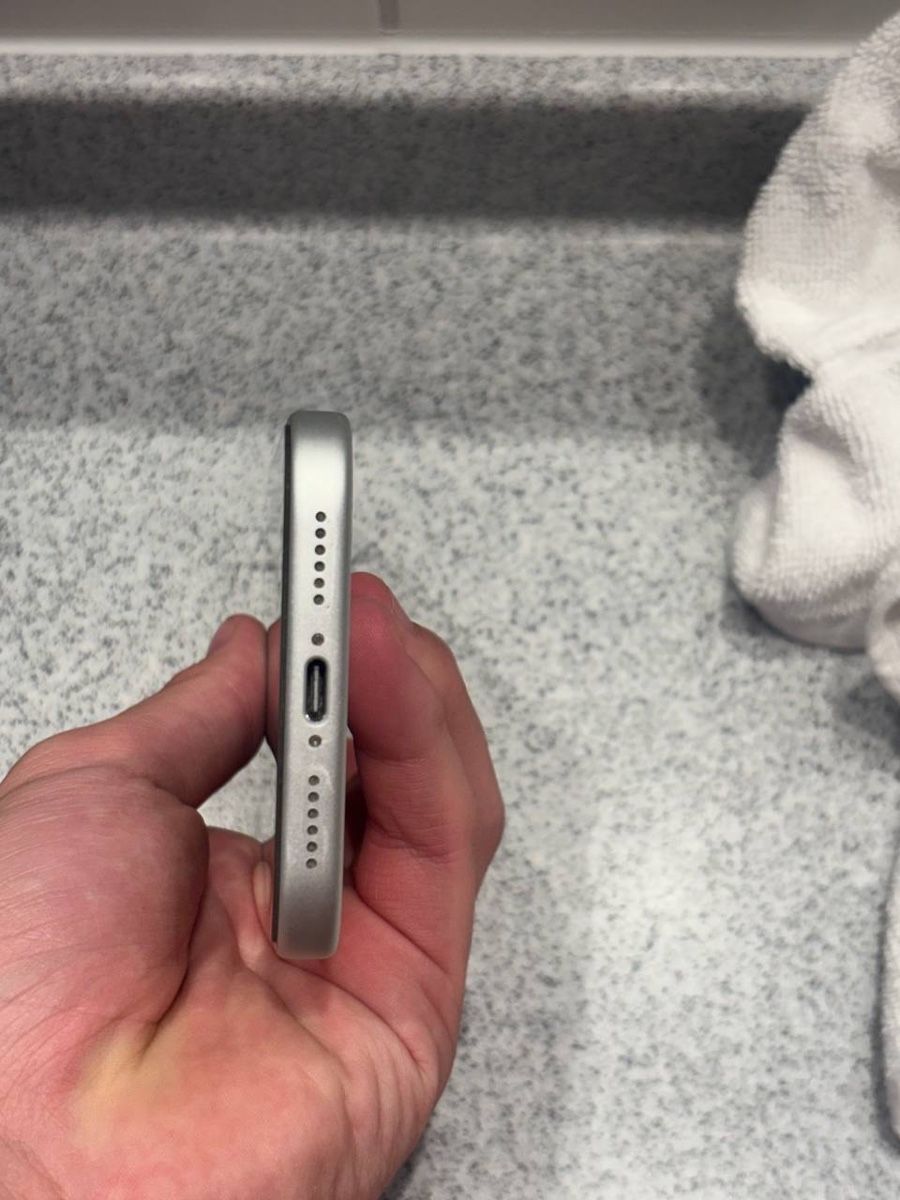 Apple Telefoni cellulari / Smartphones: iPhone 17 pro max  – Nuovo (secondo la descrizione) da Niedergösgen venduto da tin_lg6m 2