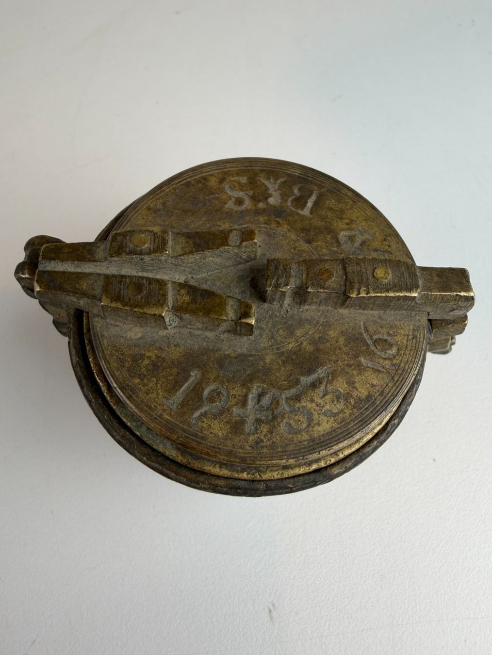 Bilance e pesi: Antike Messing-Gewichtspyramide datiert 1853 – Usato da Basel venduto da IRMAundFRED 3