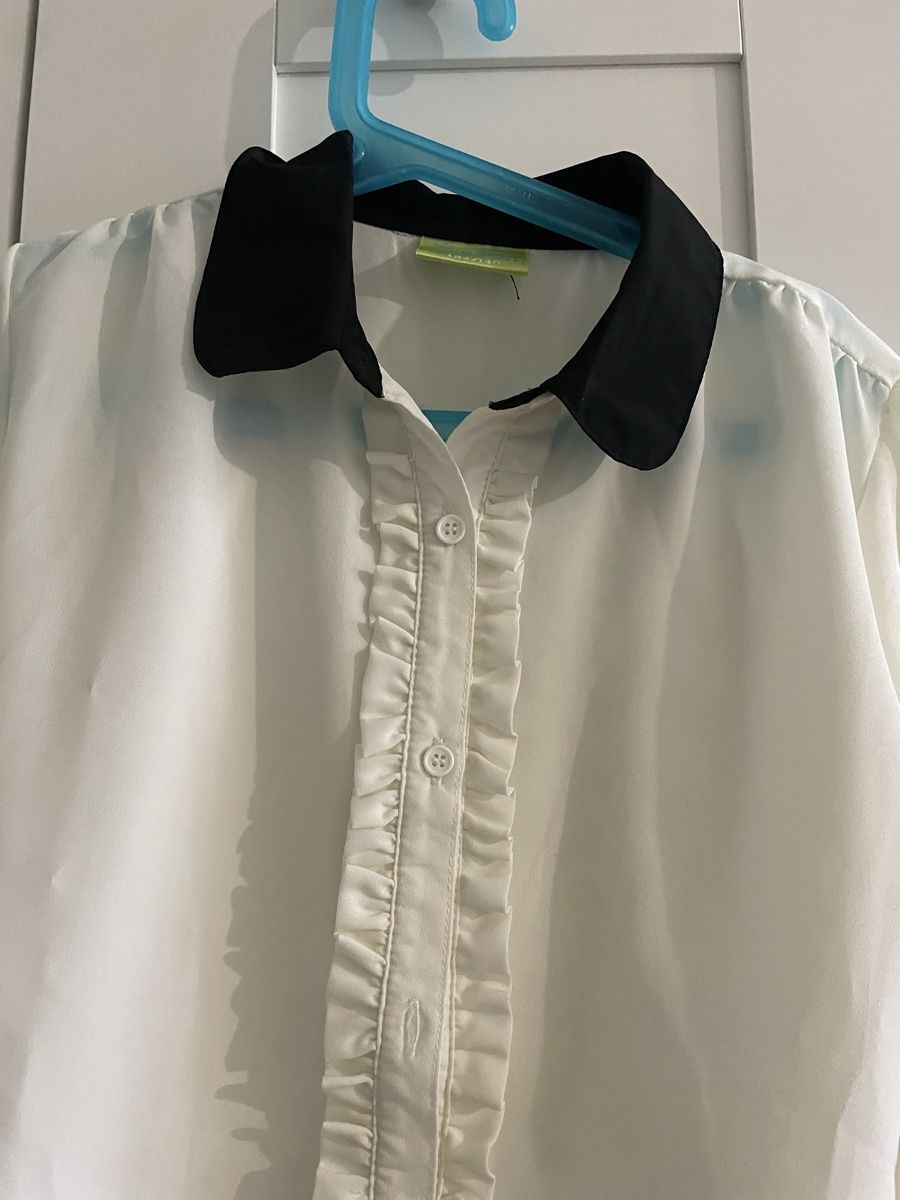 Camicette, T-shirt & Top: Hemd Gr. 134/140 – Usato da HORGEN venduto da paris007 1