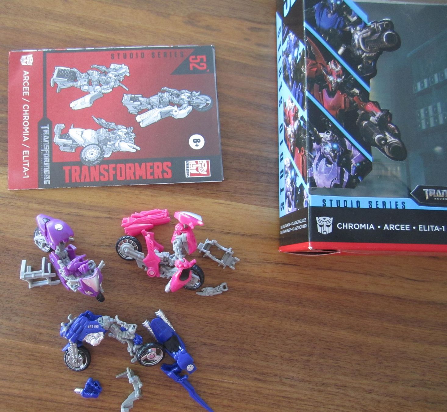 Giocattoli: Transformers Studio Series Chromia Set – Usato da Wohlen AG venduto da salamanderspielwaren