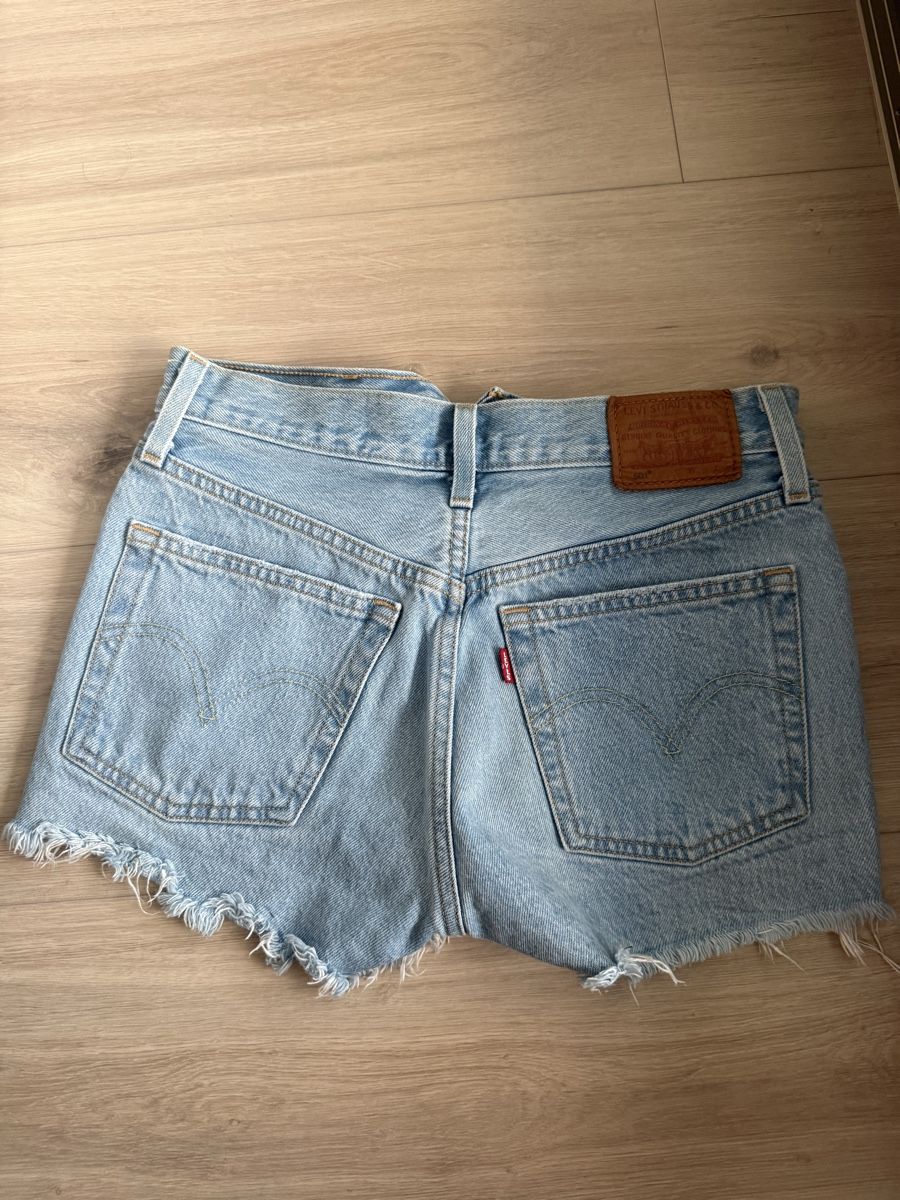 Levi's Jeans: Levi's Shorts – Usato da Geroldswil venduto da beam_06 1