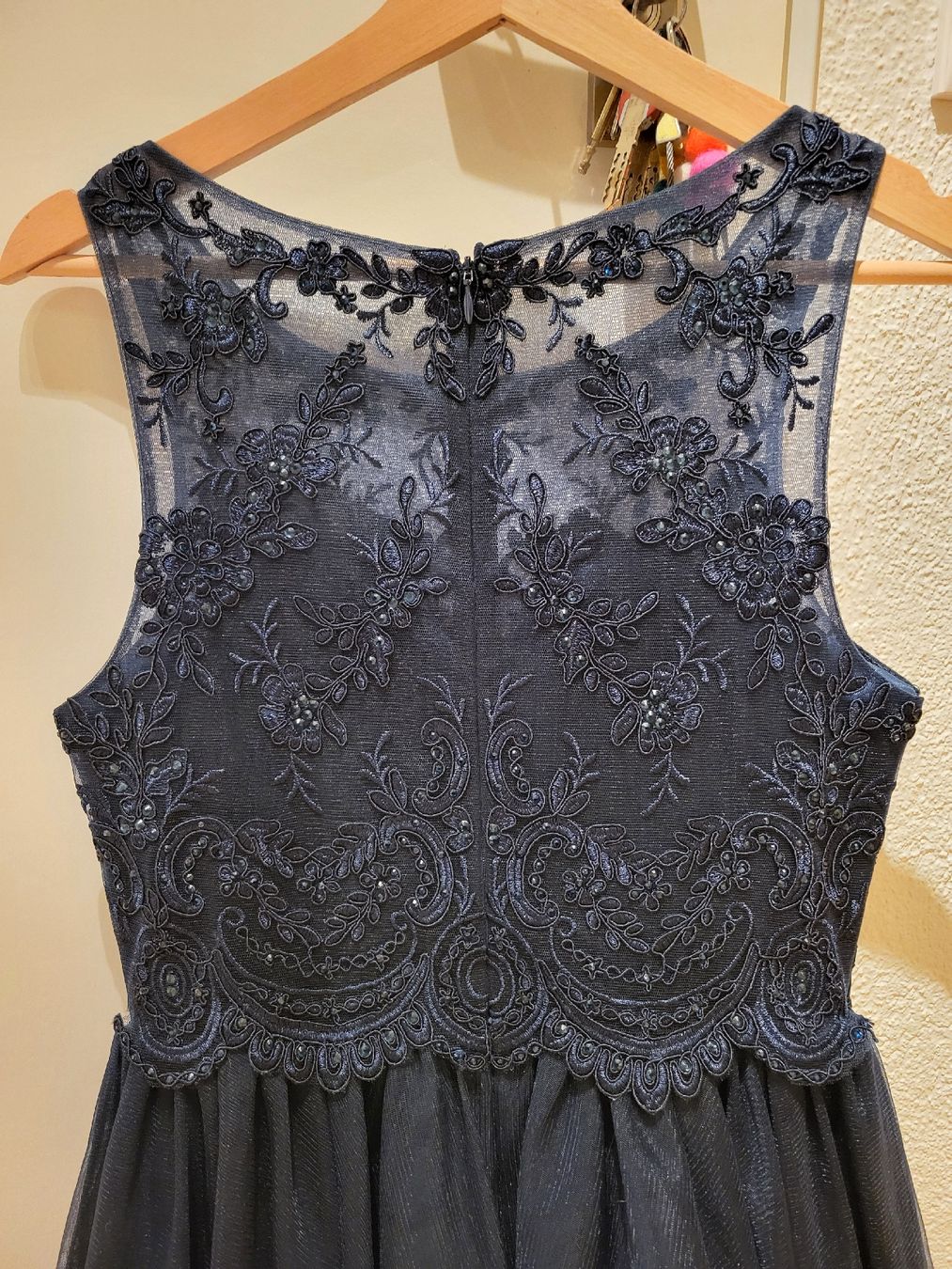 Vestiti: Abendkleid Knielang Gr.38  – Usato da Thun venduto da Schnabel2.0 2