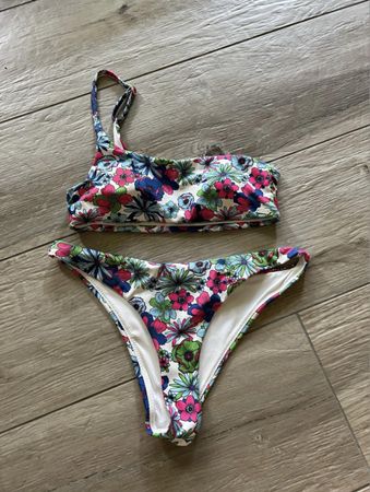 Pull and Bear Bikini