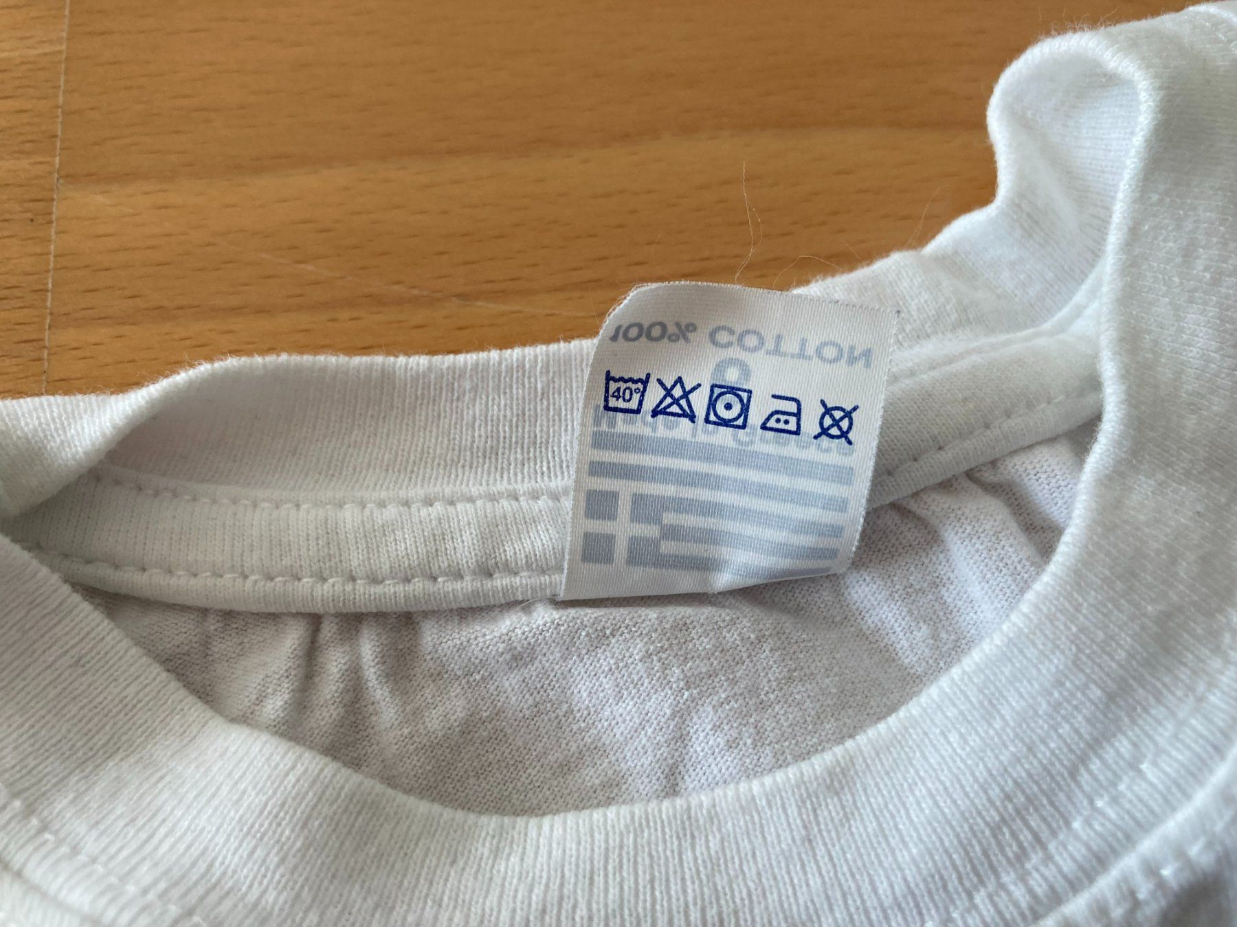 Camicie, T-shirt & Polo: T-Shirt "Kreta" – Usato da Muttenz venduto da Juvenile33 3