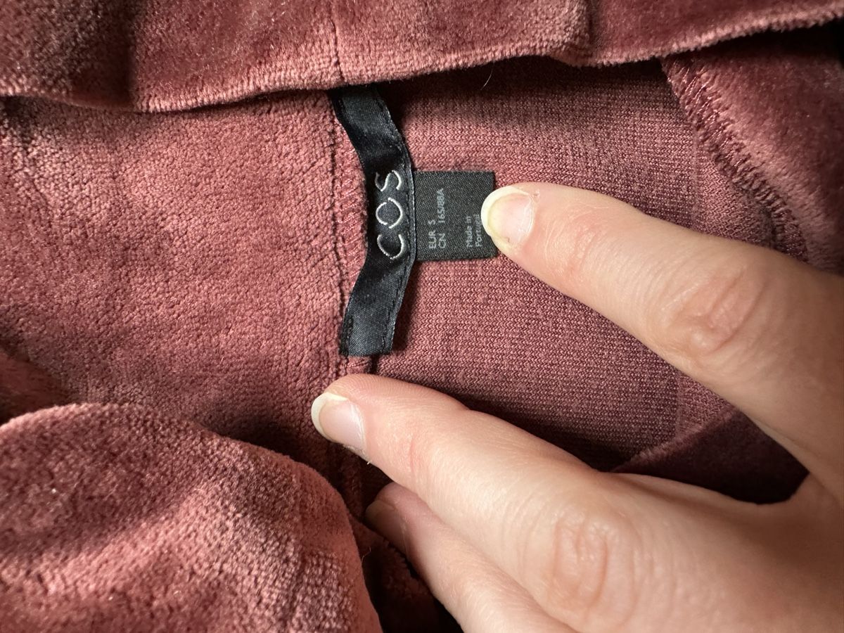Cos Maglioni & Felpe: Pullover Samt dunkelrot S COS – Usato da Luzern venduto da nisssa 3