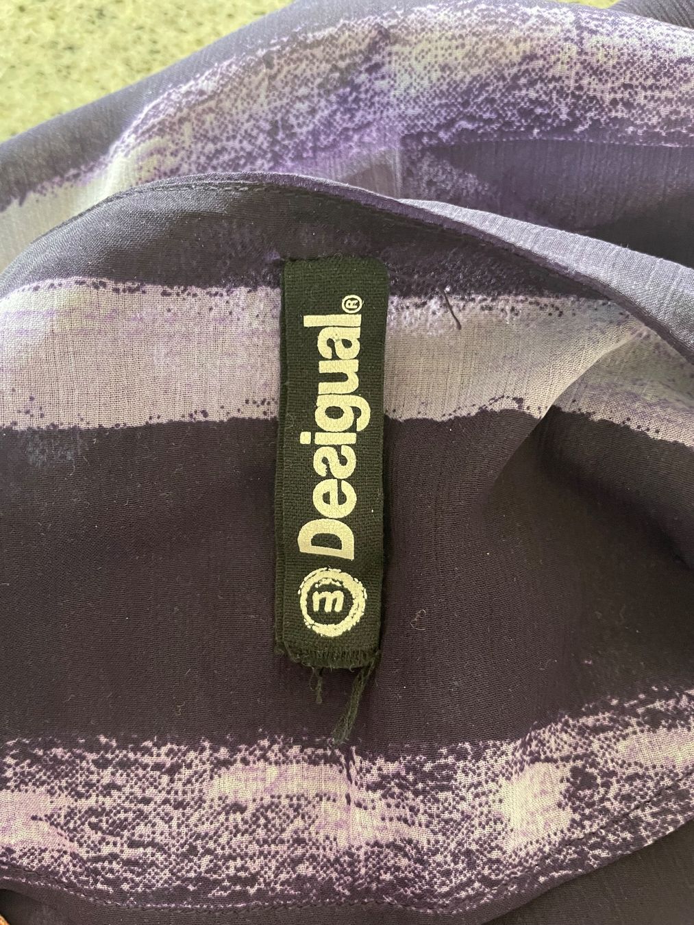 Desigual Blusen: Schönes Oberteil von Desigual – Gebraucht aus Neuwilen von bobbel01 5