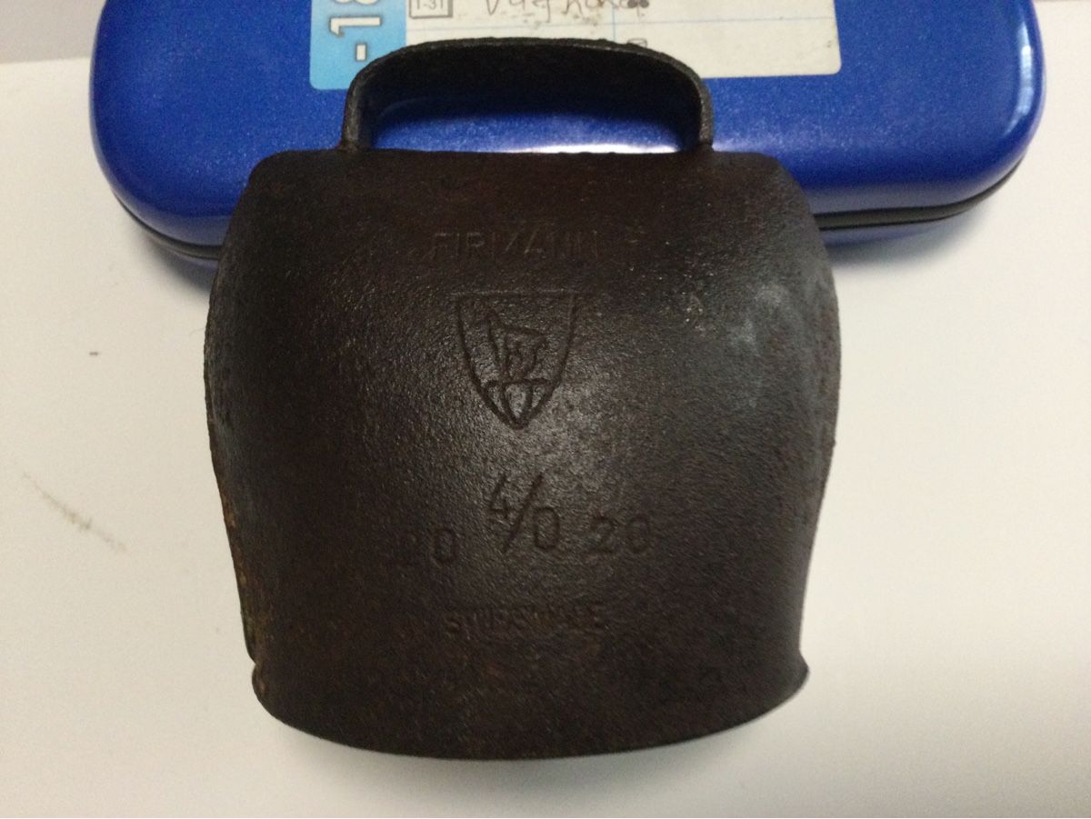 Campanacci mucche: 3x Schaf oder Ziegen Glocken FIRMANN Swiss Made Original – Usato da Basel venduto da vat_lp8z 2