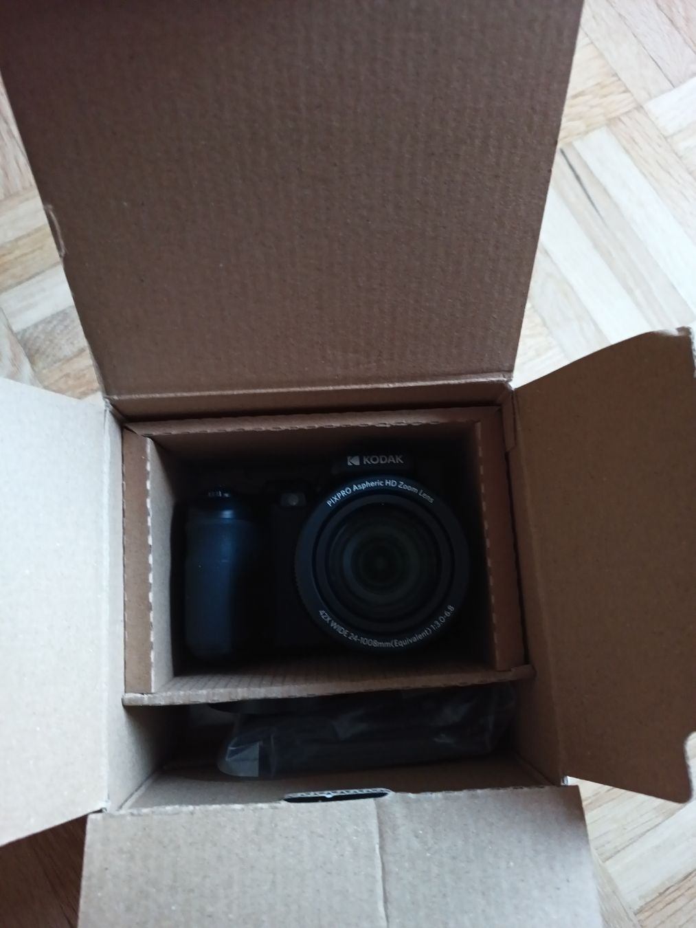 Kodak Fotocamera: Kodak Kompaktkamera »Pixpro AZ425 – Nuovo e nell'imballaggio originale da Hägglingen venduto da ivo.ribi 3
