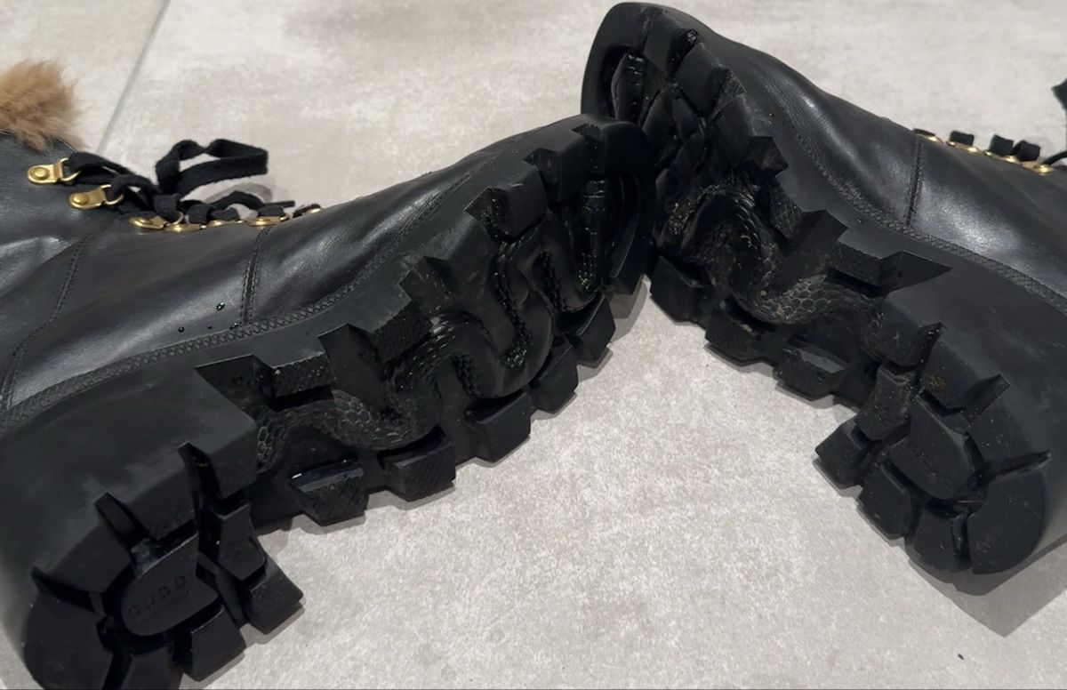 Gucci Damenschuhe: Gucci Black boots with fur 39.5 – Gebraucht aus Uznach von ger_7gvr 4