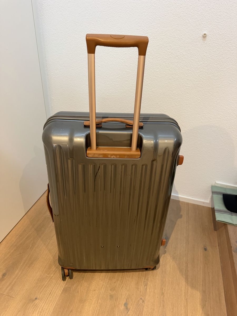 Reisekoffer: Koffer – Gebraucht aus Altwis von gabrieledodo 1