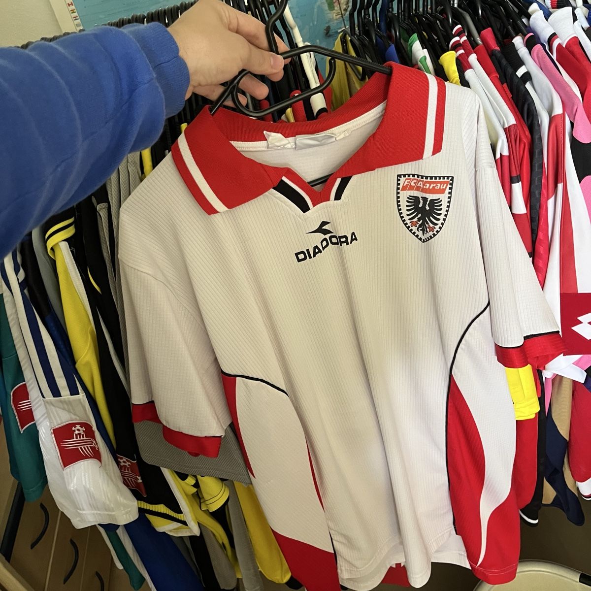 Canottiere & Pantaloni: Fc Aarau Trikot Diadora 90s – Usato da Winterthur venduto da LaBodega