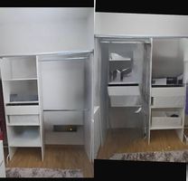 2 offene Kleiderschrank