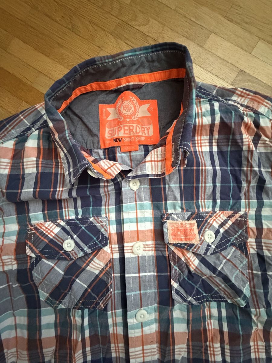 Hemden: Superdry Kurzarmhemd, Grösse M – Gebraucht aus Ittigen von mrv_jjl9 2