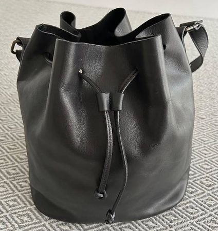 Neuwertige, schwarze Park Bag, NP 329Fr, 50%