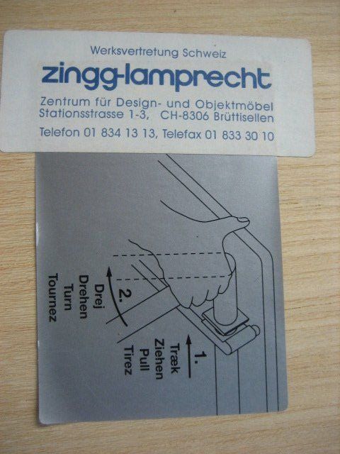 Tische: Tisch aus Holz, Beine klappbar – Gebraucht aus Winterthur von pf02 3