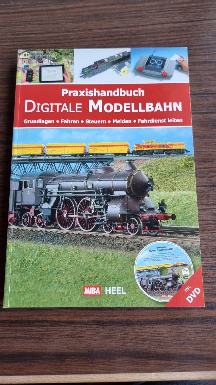 Modellini di ferrovie: Praxishandbuch Digitale Modellbahn – Usato da Au ZH venduto da Krokodil08