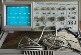 Oszilloskop Tektronix 2225, 2Kanäle 50MHz