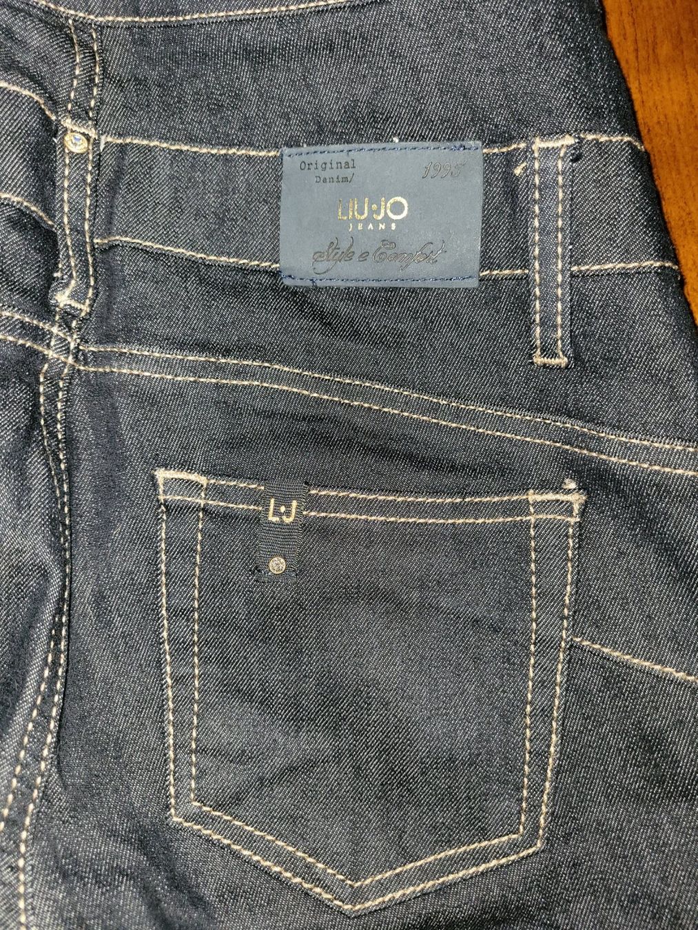 Liu Jo Tute: Schwarzer Jeans-Overall, Marke LIUJO Grösse S – Usato da Volketswil venduto da ald_2x9b 3